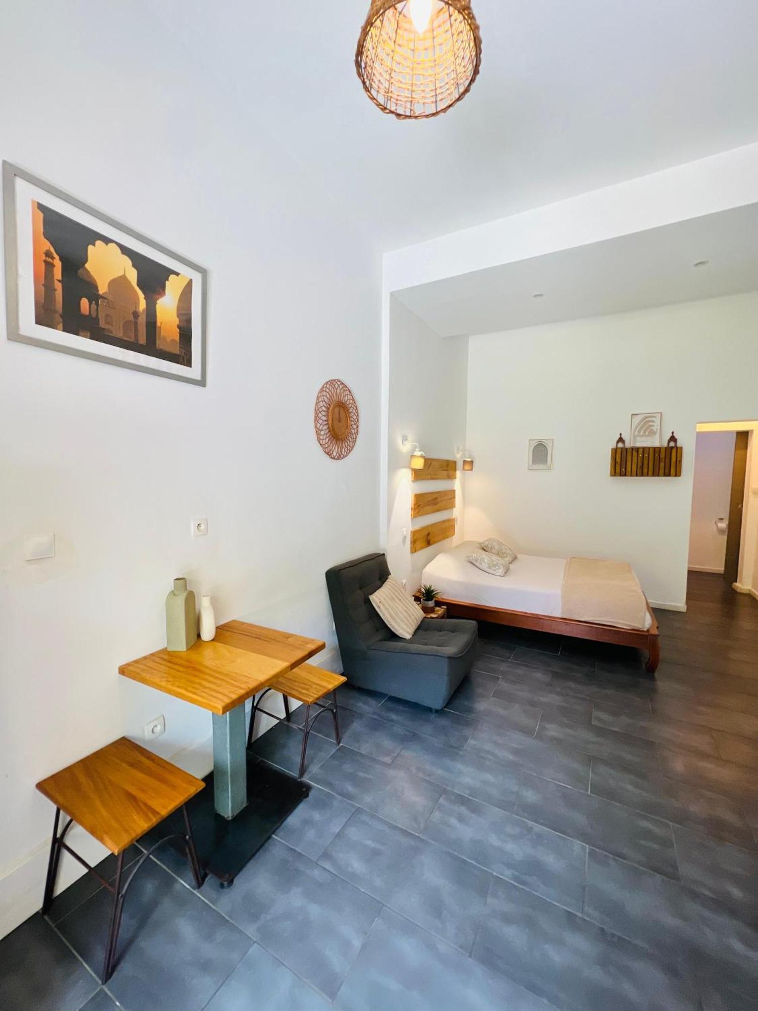 L'Escale Cosy Apartment แซ็ง-ปีแยร์ ภายนอก รูปภาพ
